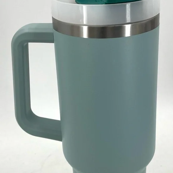 Stanley 40oz Quencher‎ Seafoam Insulted Tumbler Mug w/ Handle & New Straw - Picture 2 of 8